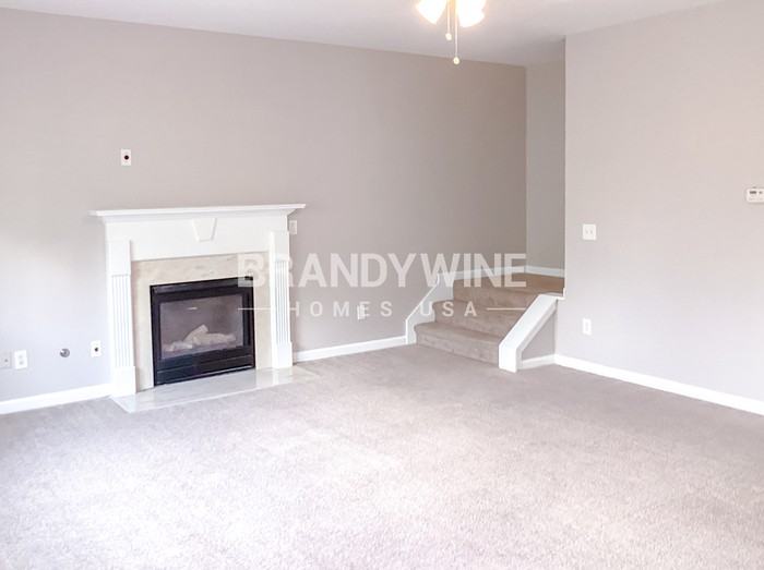 1742 Dees Dr - Photo 4 of 35