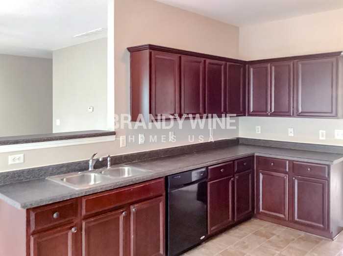 1742 Dees Dr - Photo 6 of 35