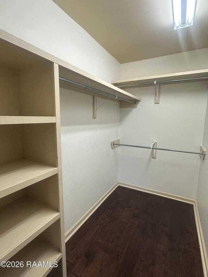 309 Stags Leap Ln - Photo 6 of 15