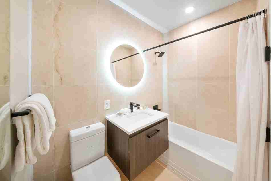 Wall St #2020 - Photo 4 of 4