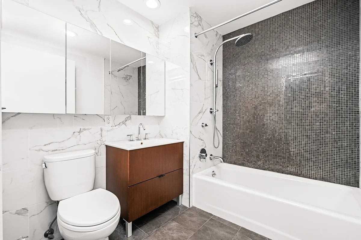 155 Attorney St #3D - Photo 6 of 9