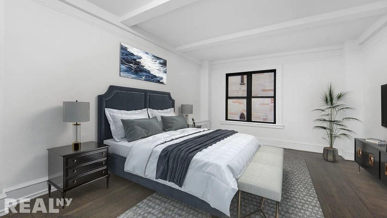 W 55th St #7B - Photo 4 of 6