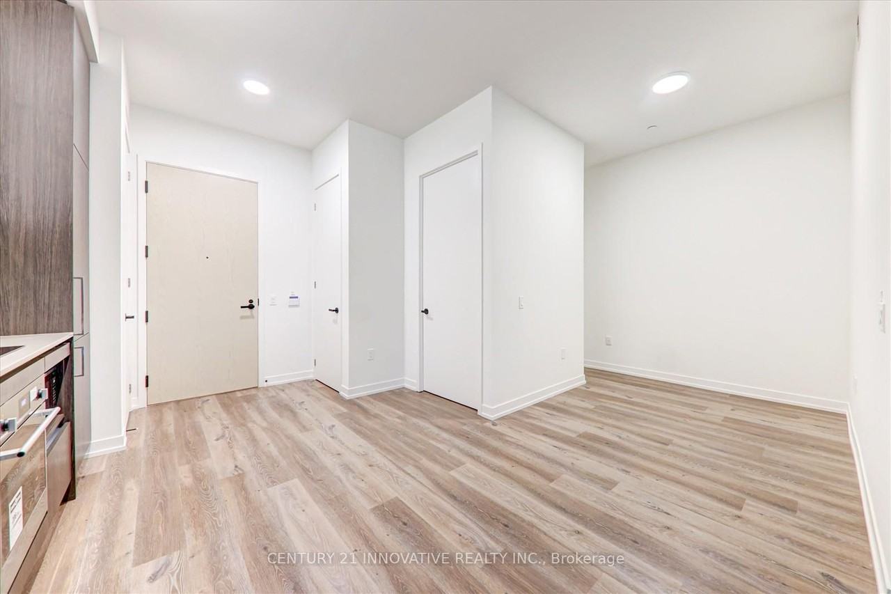 225 Commerce Street #611 - Photo 6 of 17