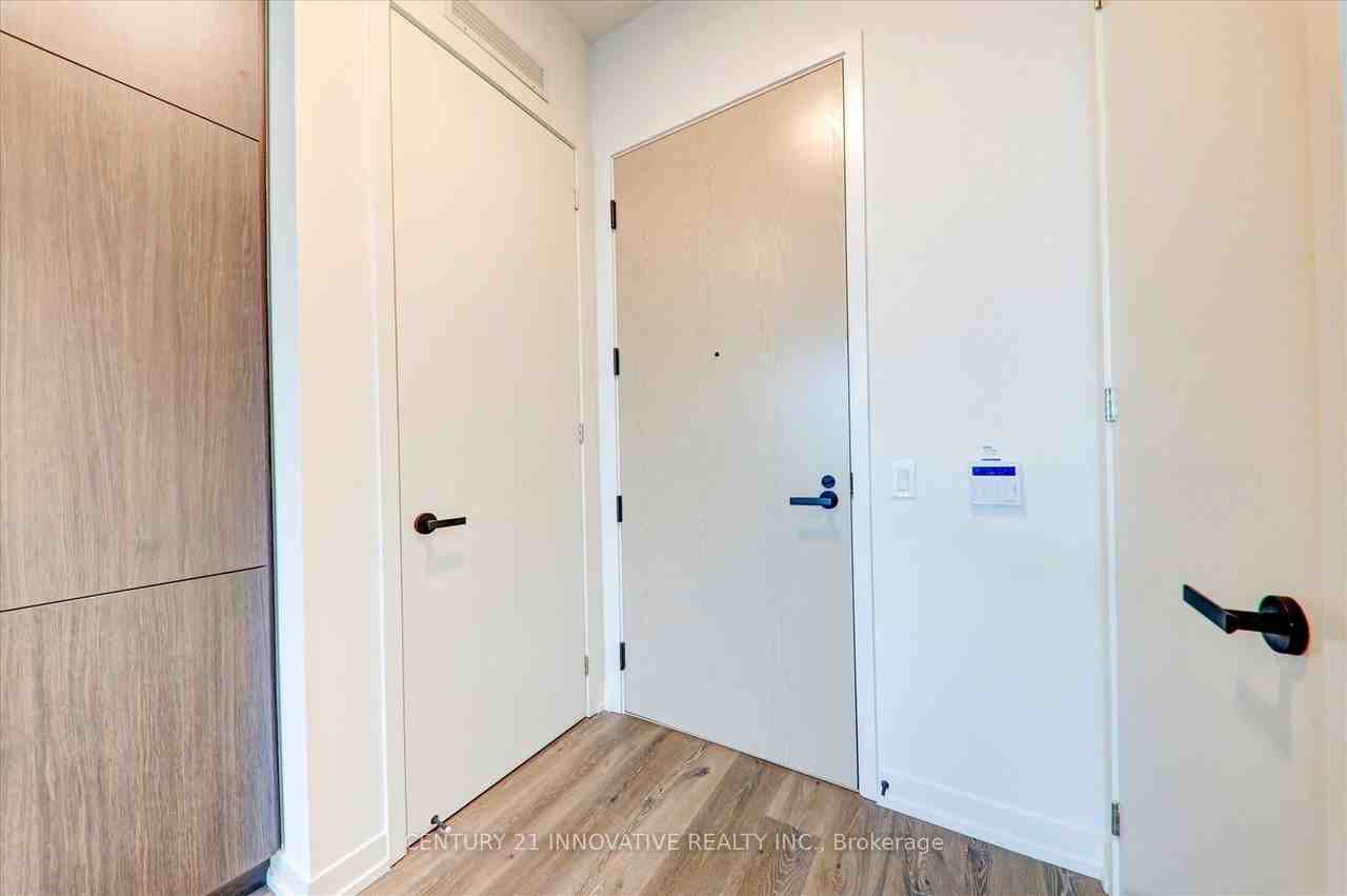 225 Commerce Street #611 - Photo 5 of 17