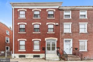 featured image of 212 E Broad St Unit 2