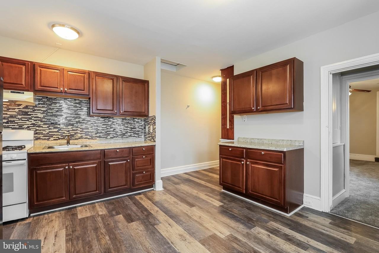 212 E Broad St Unit 2 - Photo 4 of 14