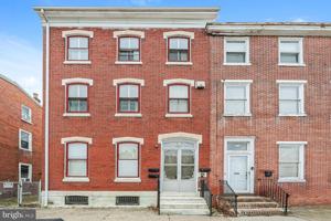 featured image of 212 E Broad St #3
