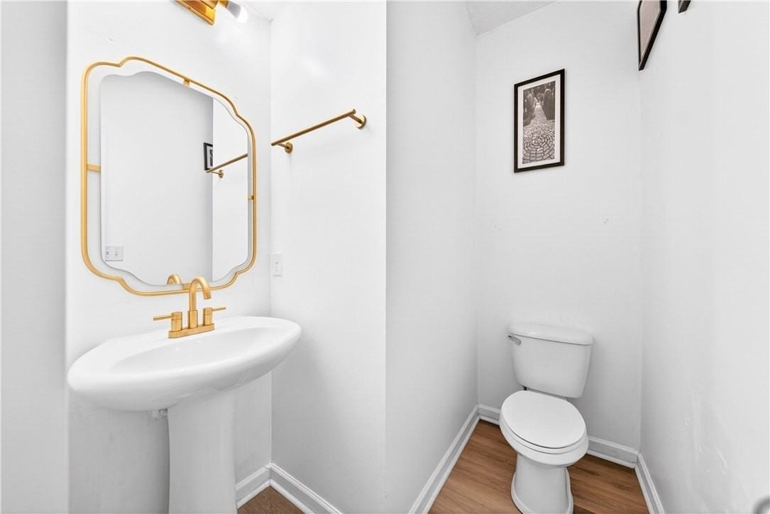 403 Mccormick Rd - Photo 4 of 49