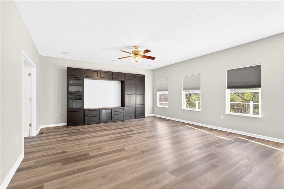 403 Mccormick Rd - Photo 6 of 49