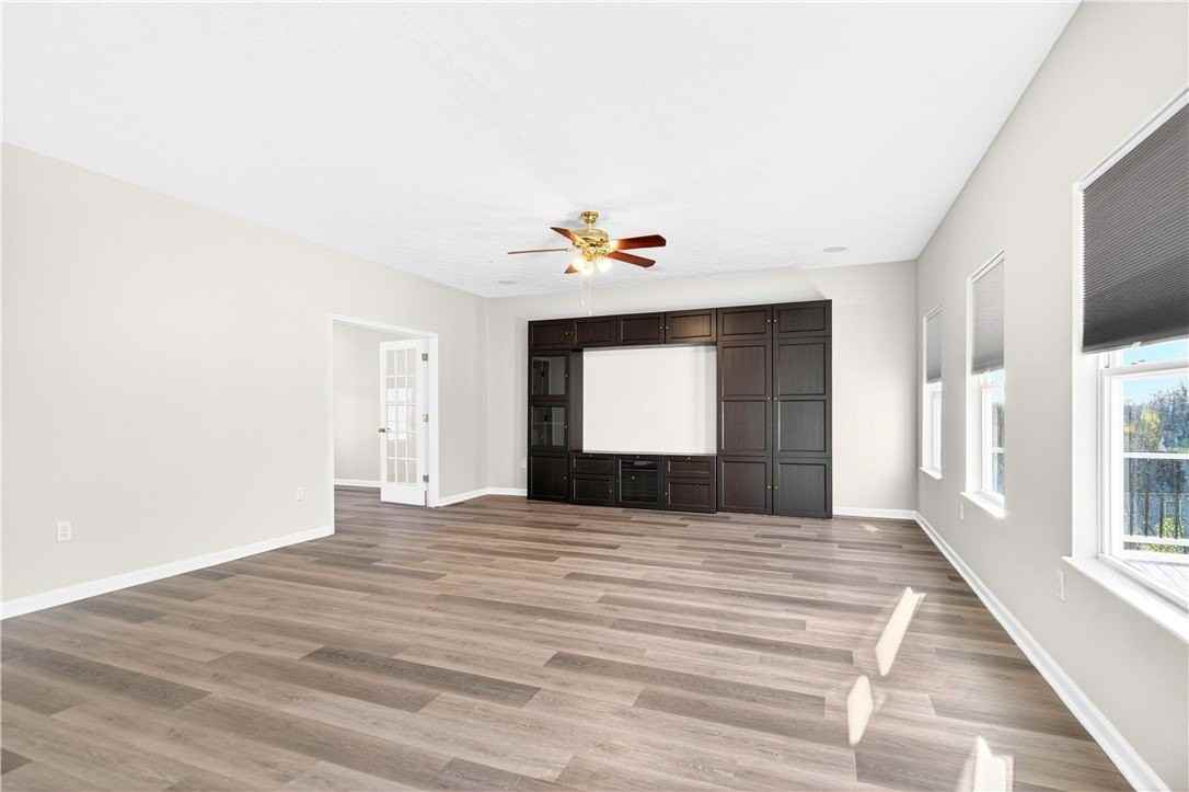 403 Mccormick Rd - Photo 7 of 49