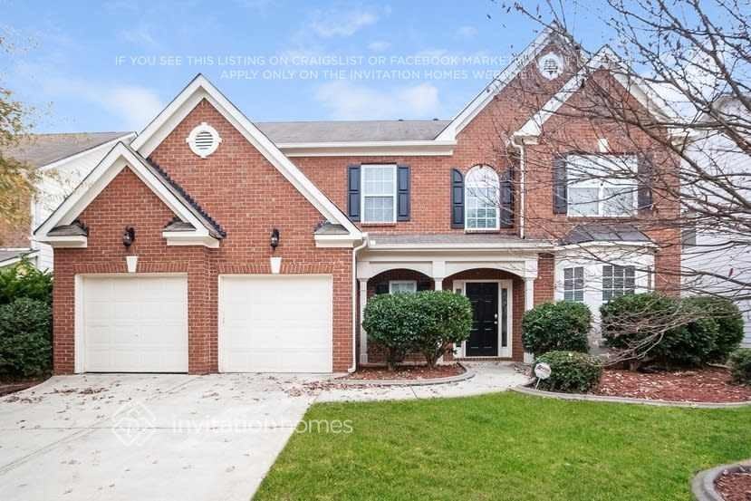 4392 Walforde Blvd - Photo 2 of 5