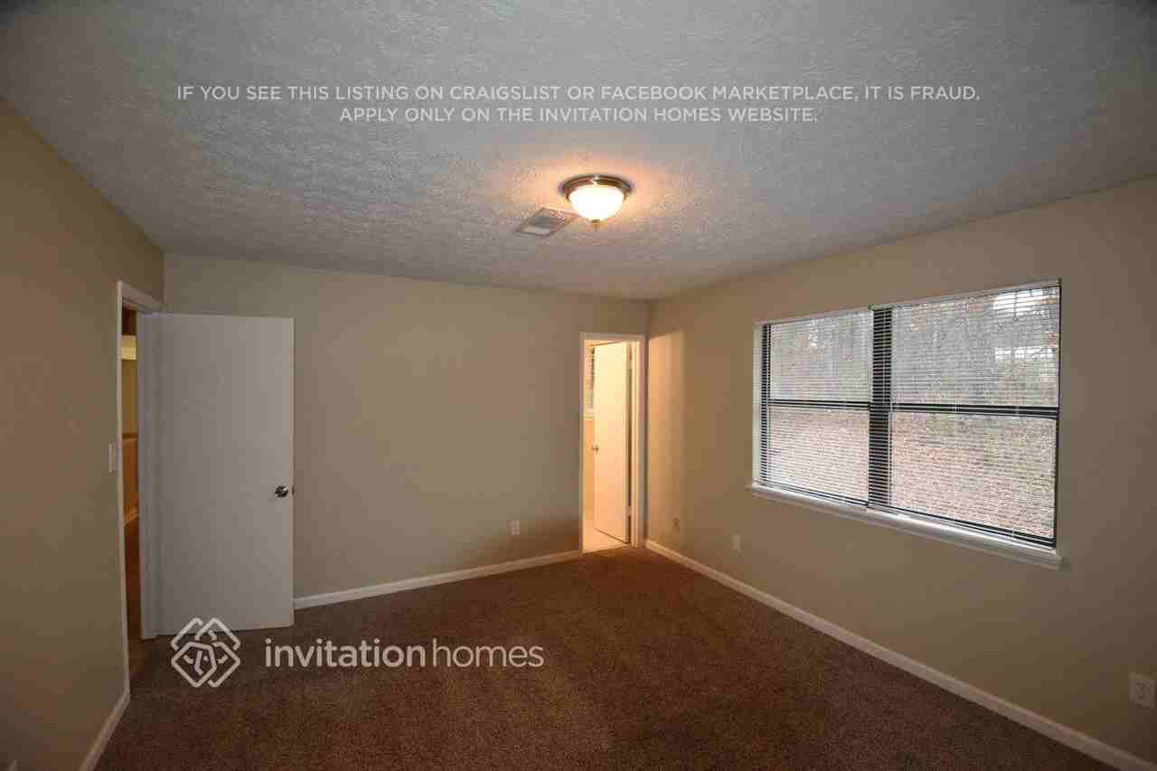 4687 Dogwood Farms Dr - Photo 6 of 9