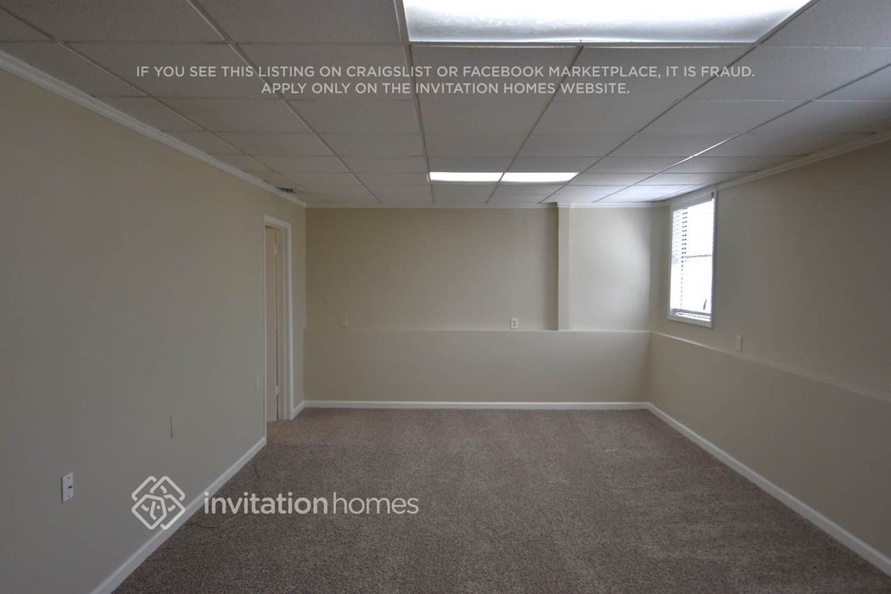 2679 Forest Way Ne - Photo 2 of 7