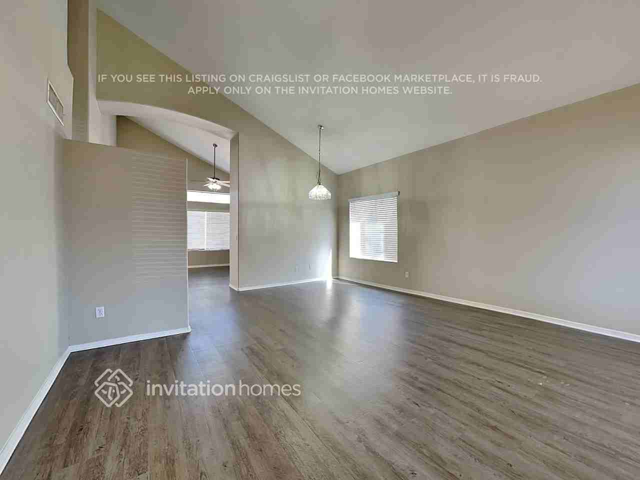 3909 N 103rd Dr - Photo 4 of 18