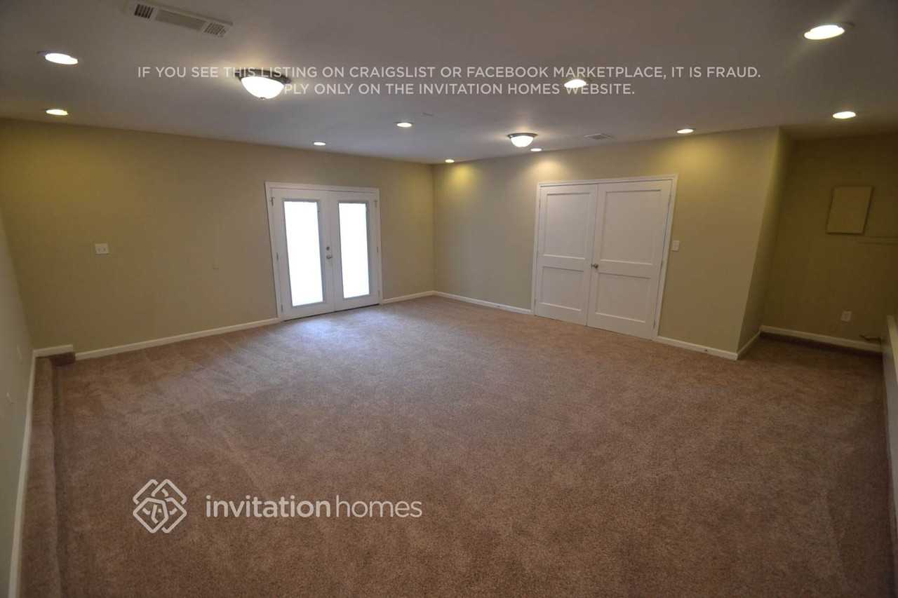 335 Rocky Springs Ct - Photo 4 of 8