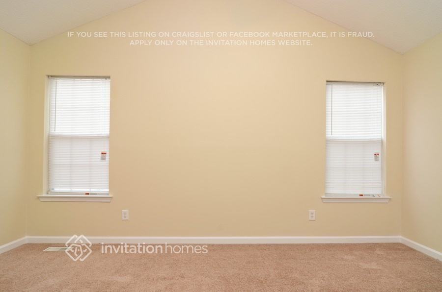 124 Woodmill Ct - Photo 3 of 10