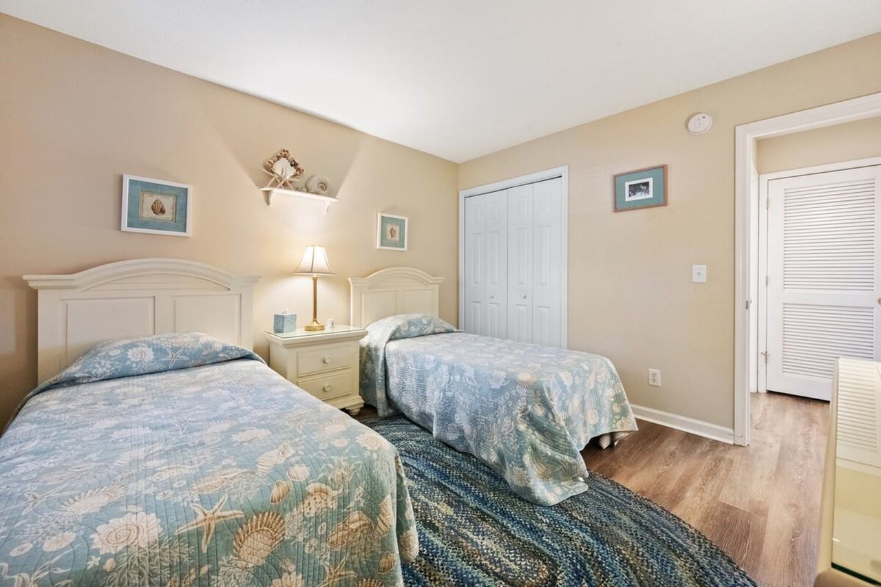 342 Pinehurst Ln #1253372P - Photo 6 of 26