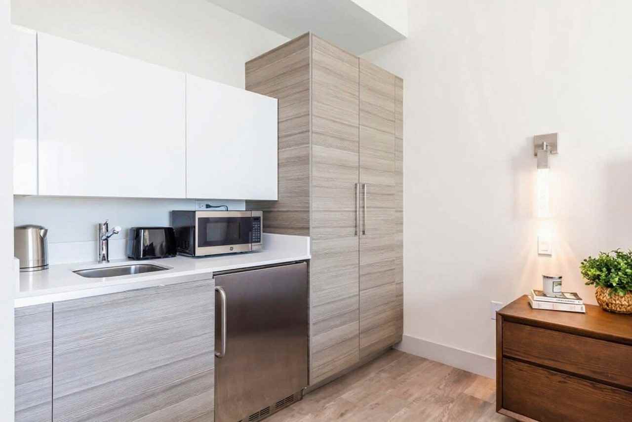 327 Pierce St #1227258P - Photo 3 of 21
