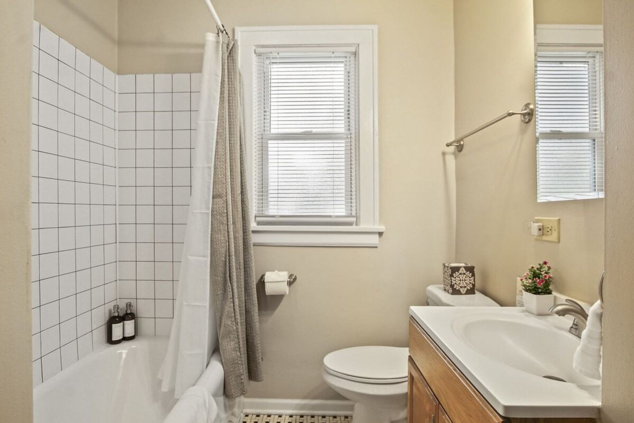 1335 N Jackson St #1265536P - Photo 4 of 21