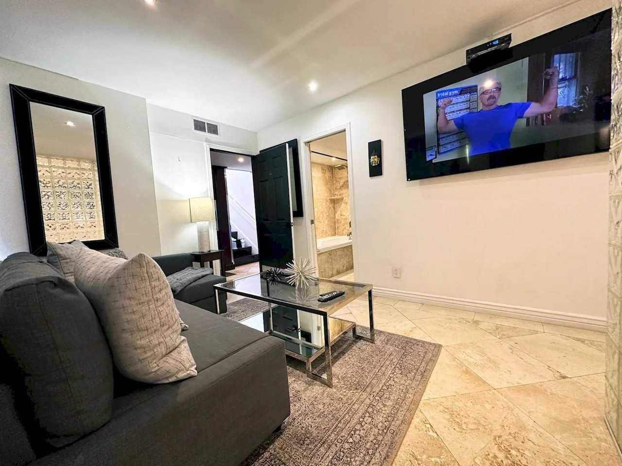 7401 N Scottsdale Rd #1291335P - Photo 4 of 50