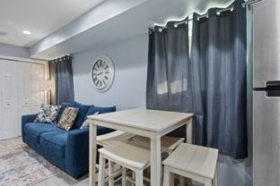 229 S Peters Rd - Photo 1 of 1