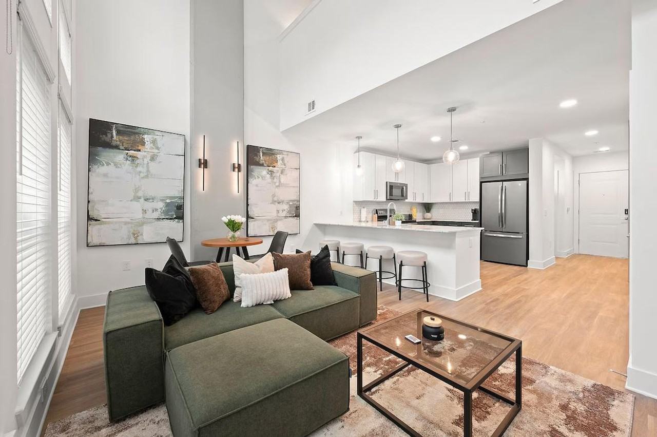 230 Bill Kennedy Way Se #1351867P - Photo 2 of 20