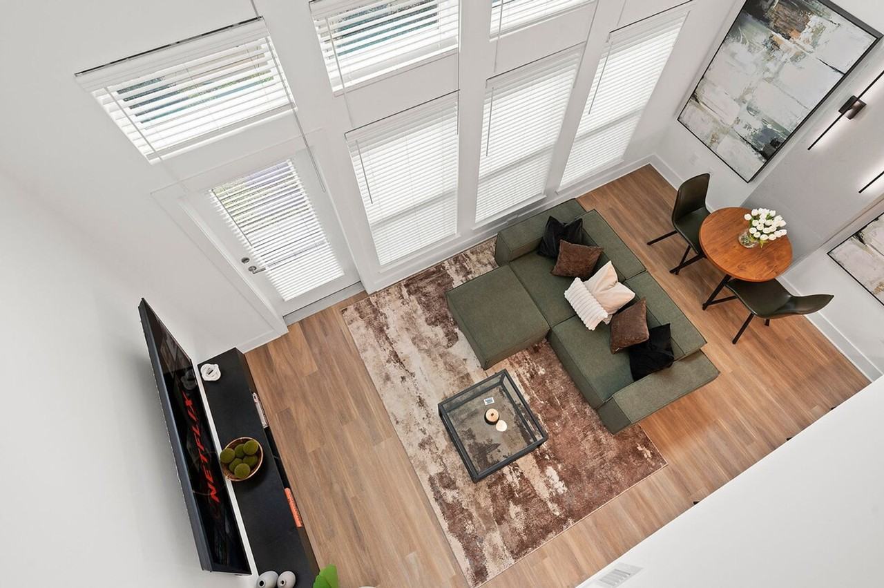 230 Bill Kennedy Way Se #1351867P - Photo 3 of 20