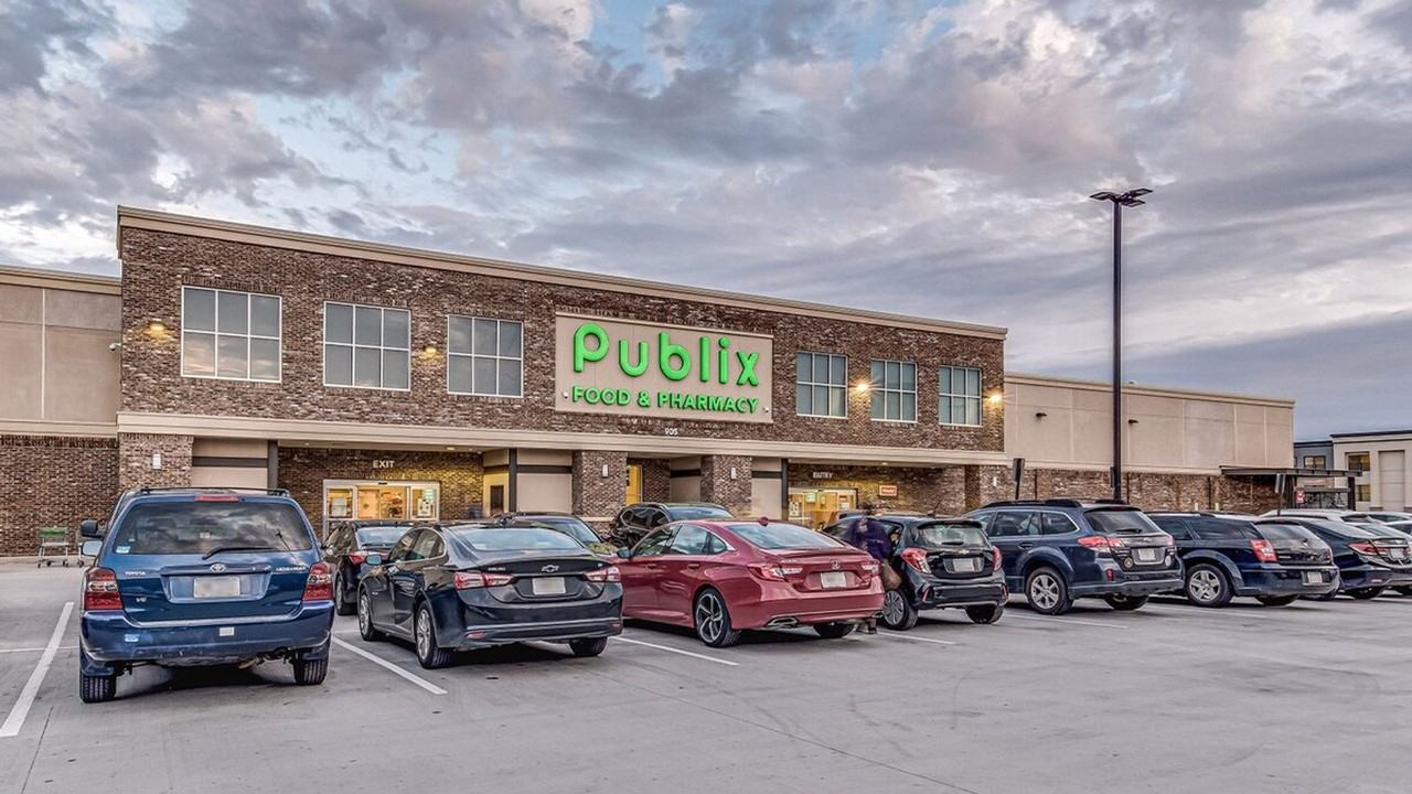 230 Bill Kennedy Way Se #1351867P - Photo 6 of 20