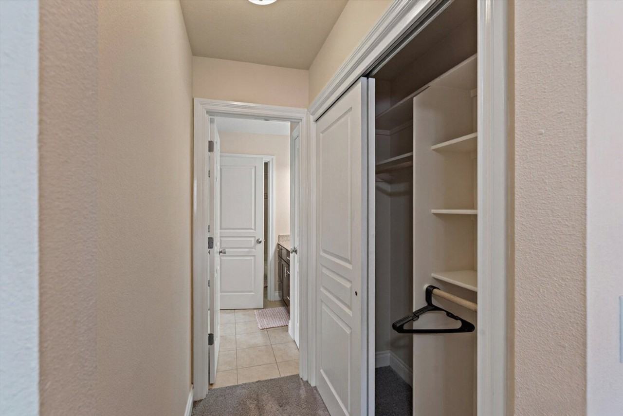 243 W 13th Ave #1284535P - Photo 2 of 11