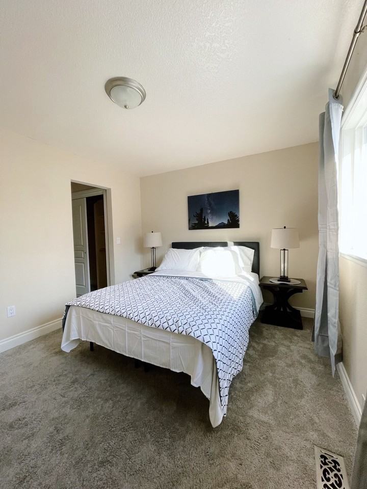 243 W 13th Ave #1284535P - Photo 4 of 11