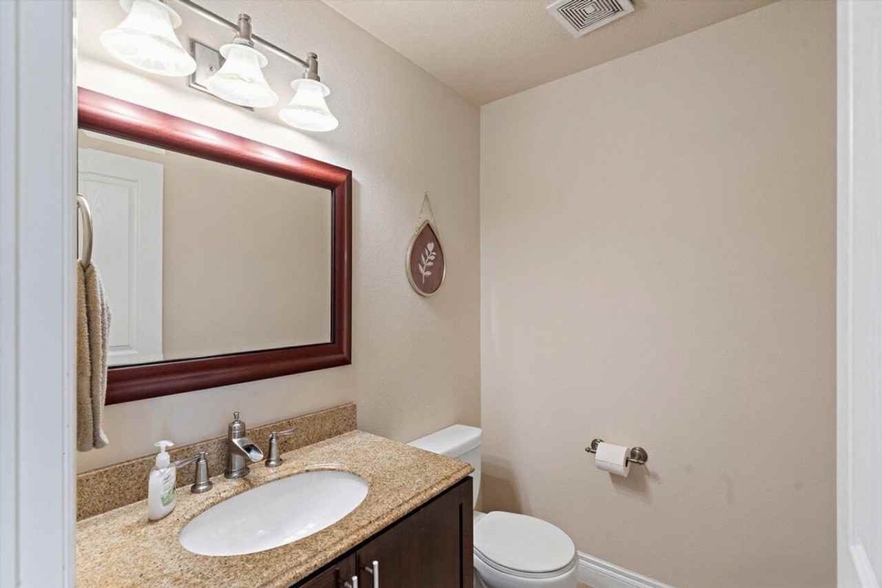 243 W 13th Ave #1284535P - Photo 6 of 11