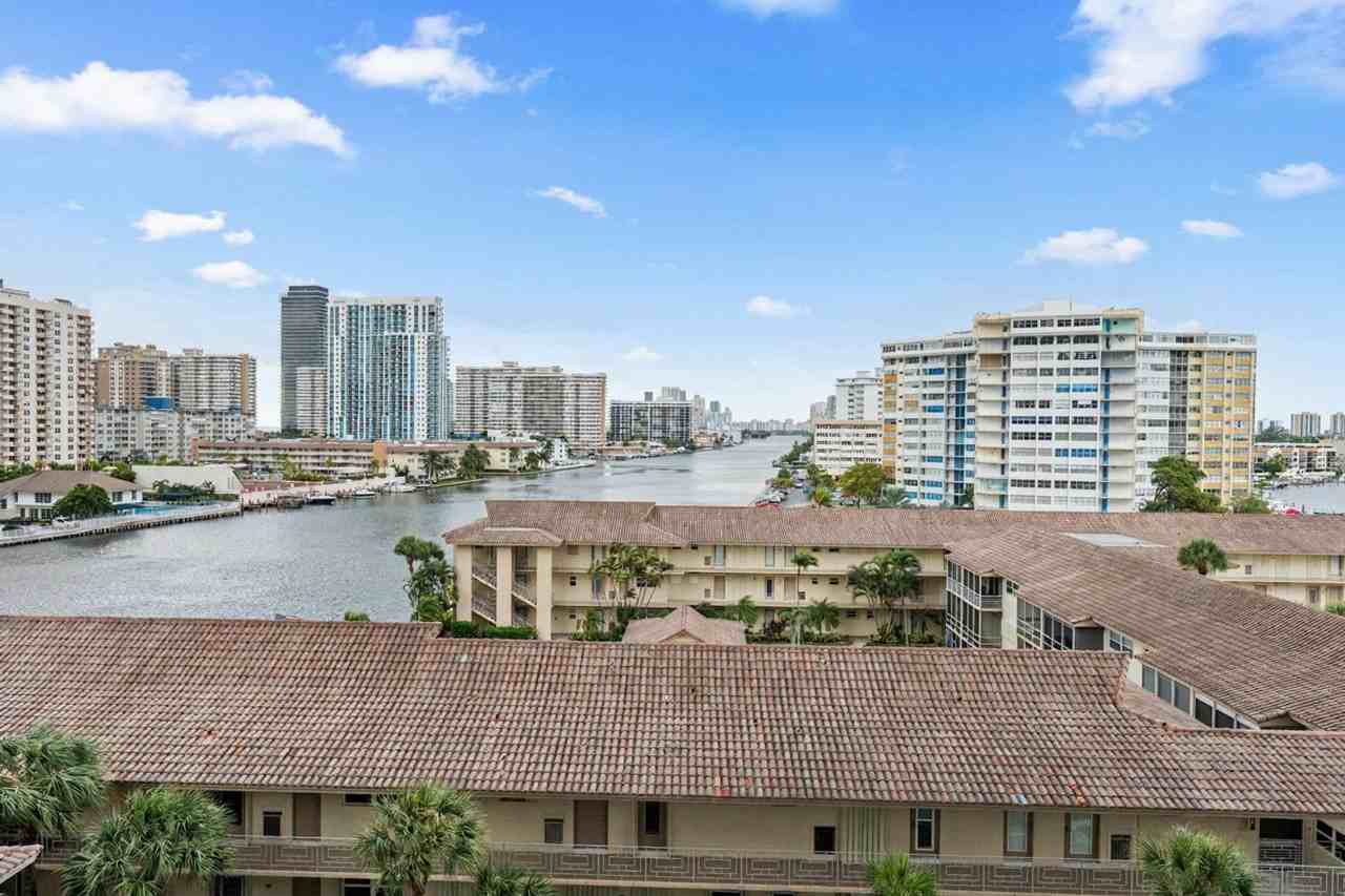 2602 E Hallandale Beach Blvd #1375238P - Photo 3 of 36