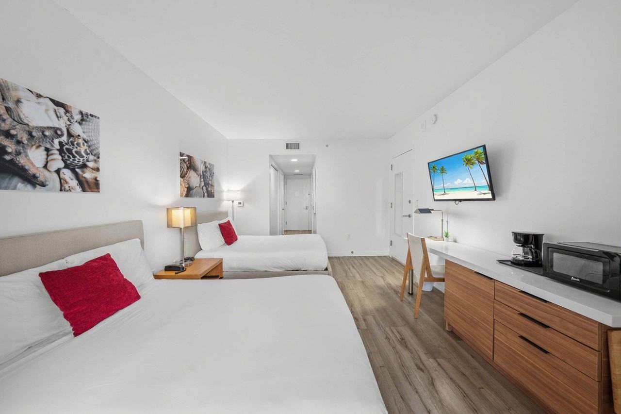 2602 E Hallandale Beach Blvd #1375238P - Photo 7 of 36