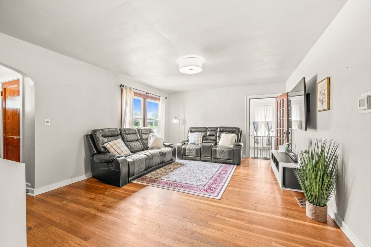 2637 17th St #1397954P - Photo 6 of 50