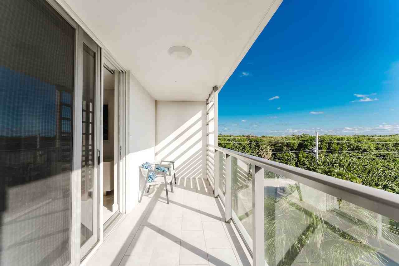 502 Ne Wavecrest Way #1424315P - Photo 7 of 32