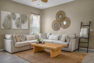 412 N Hampton Dr - Photo 1 of 1