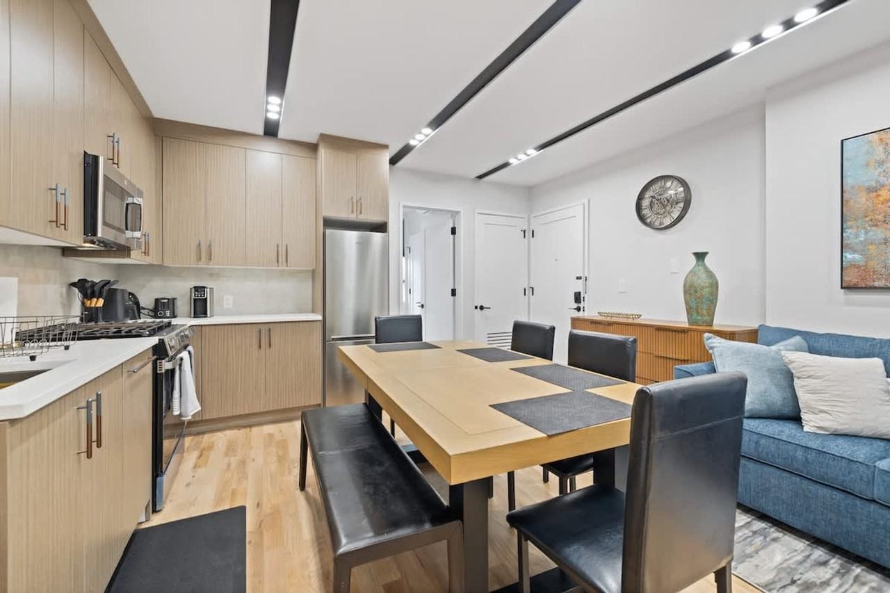 115 Franklin St #1470319P - Photo 3 of 42