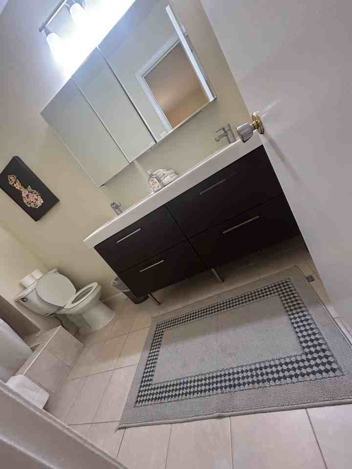1937 Woodford Rd #1473412P - Photo 7 of 18