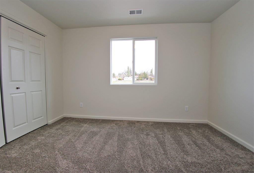 6334 Yellowstone Rd #B - Photo 7 of 14