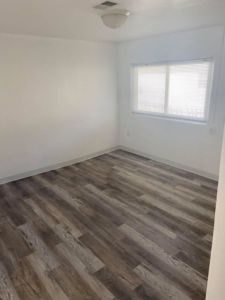 3727 Kirkup Ave #B - Photo 2 of 11