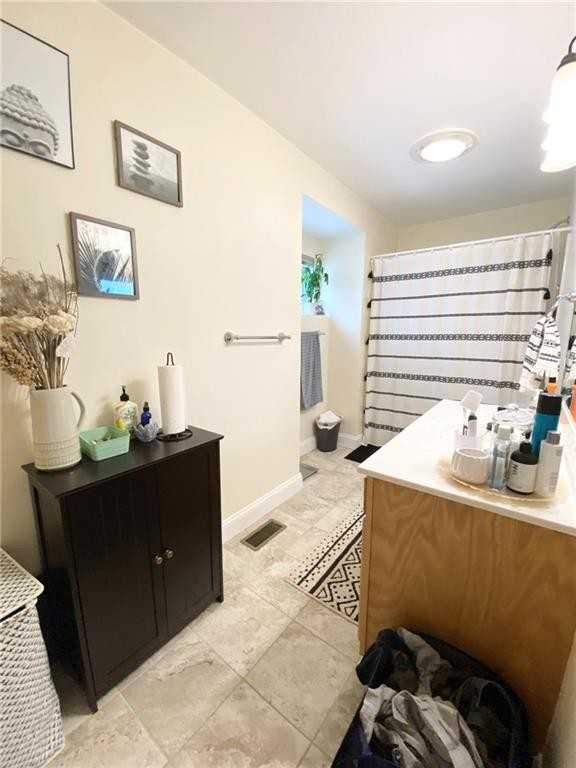 501 Wood St #E - Photo 3 of 6