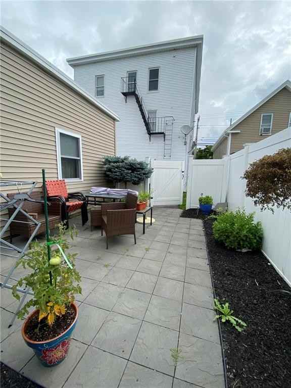 501 Wood St #E - Photo 5 of 6