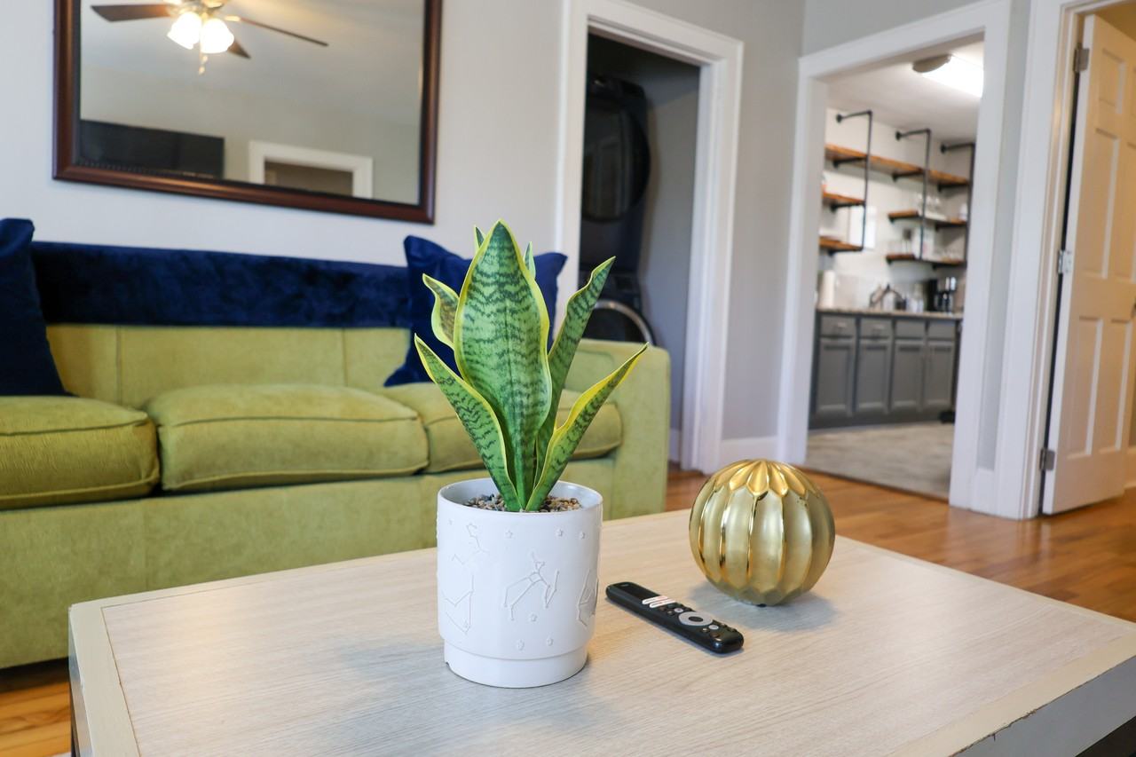 1300 S Court St #1304 - Photo 4 of 24