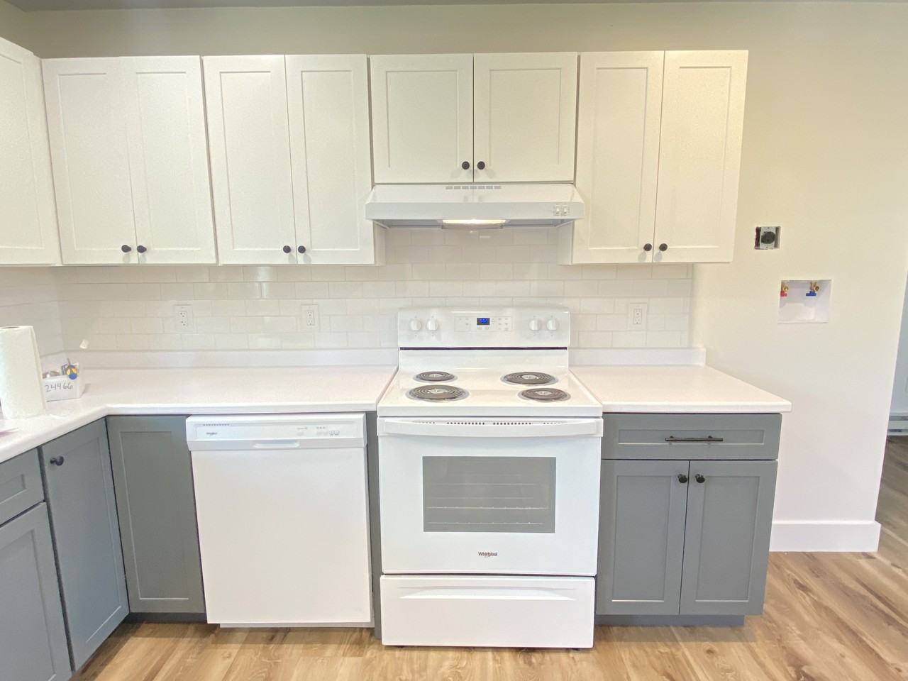 160 Bronson St - Photo 7 of 9