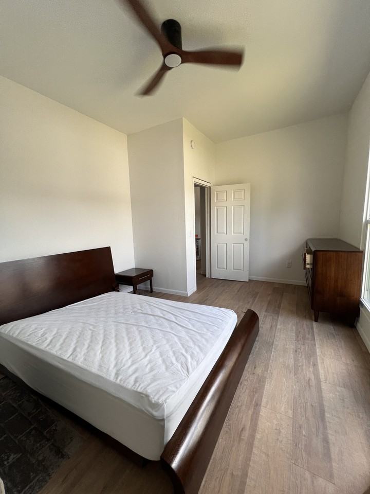 310 E Front St #2 - Photo 3 of 16