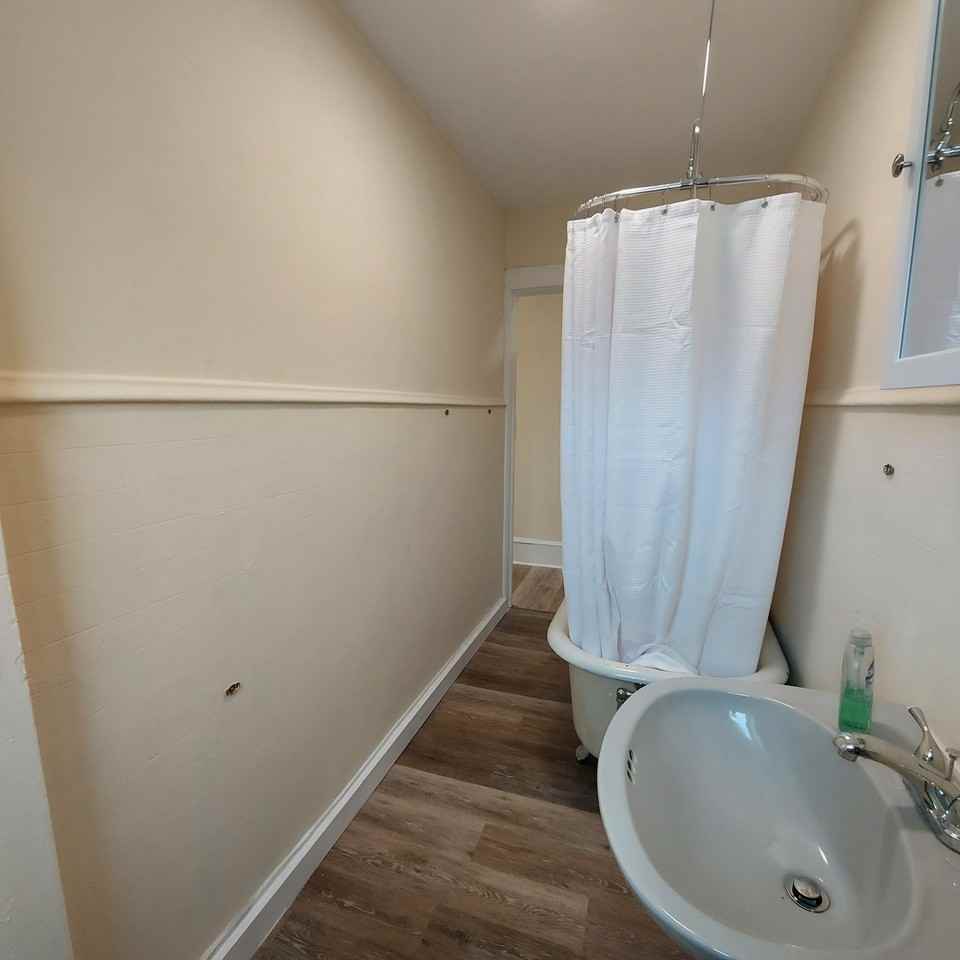 398 S Main St #3 - Photo 4 of 12