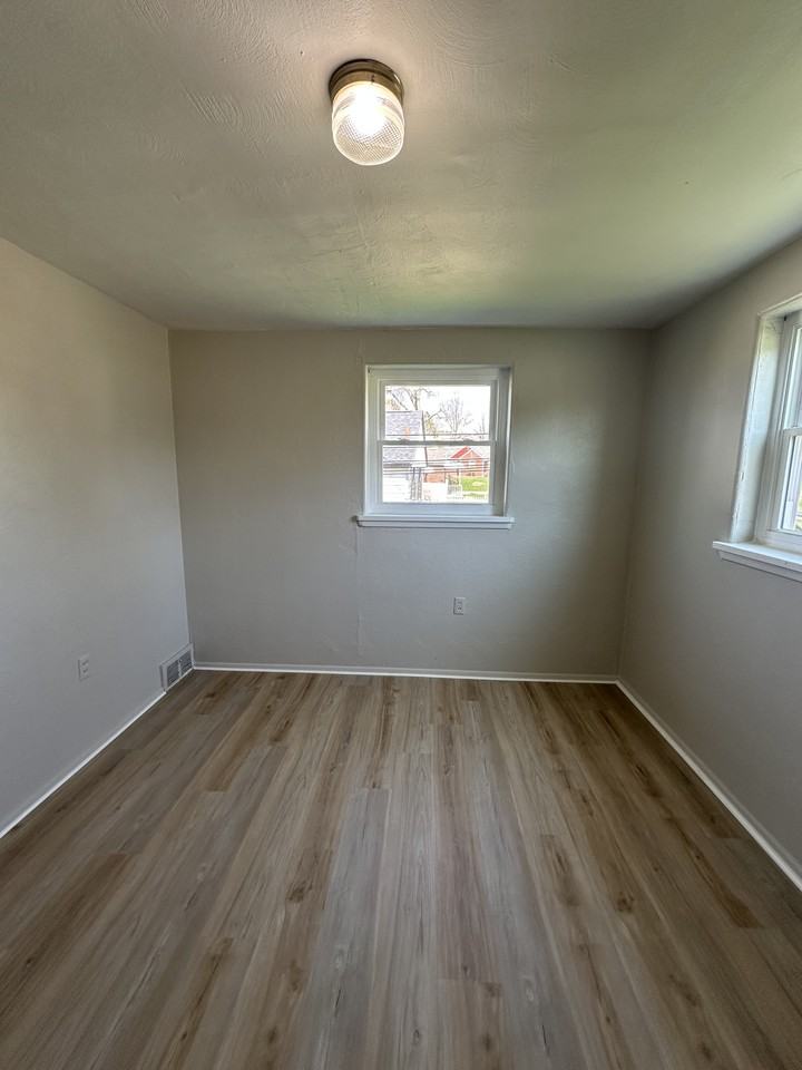 4511 Tioga St Nw #1 - Photo 3 of 5