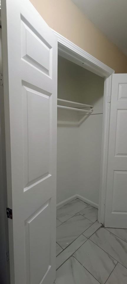 8353 Alpine St - Photo 5 of 14