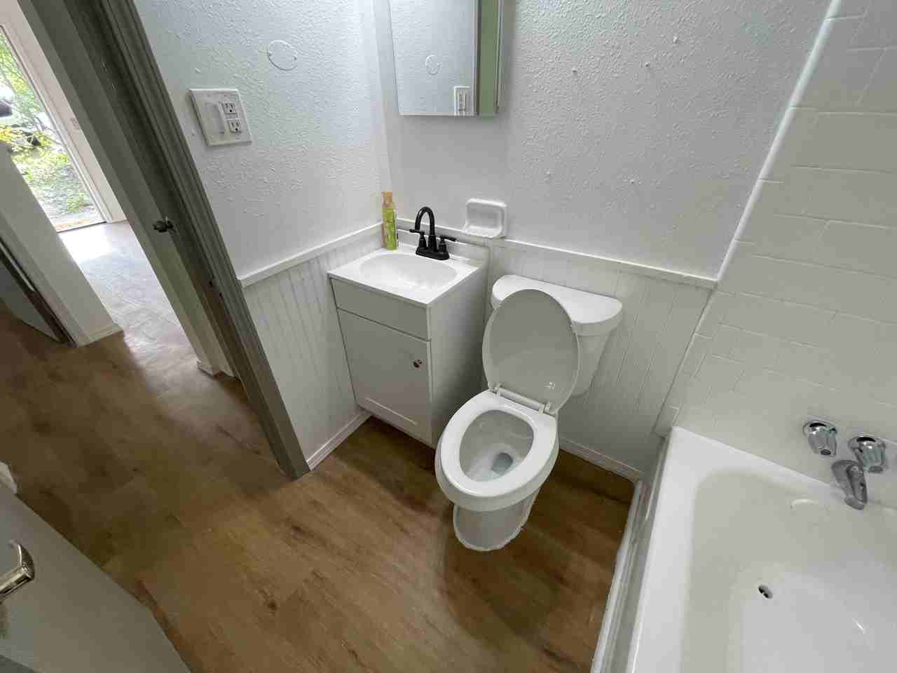 1221 Lake Dr #38 - Photo 7 of 18