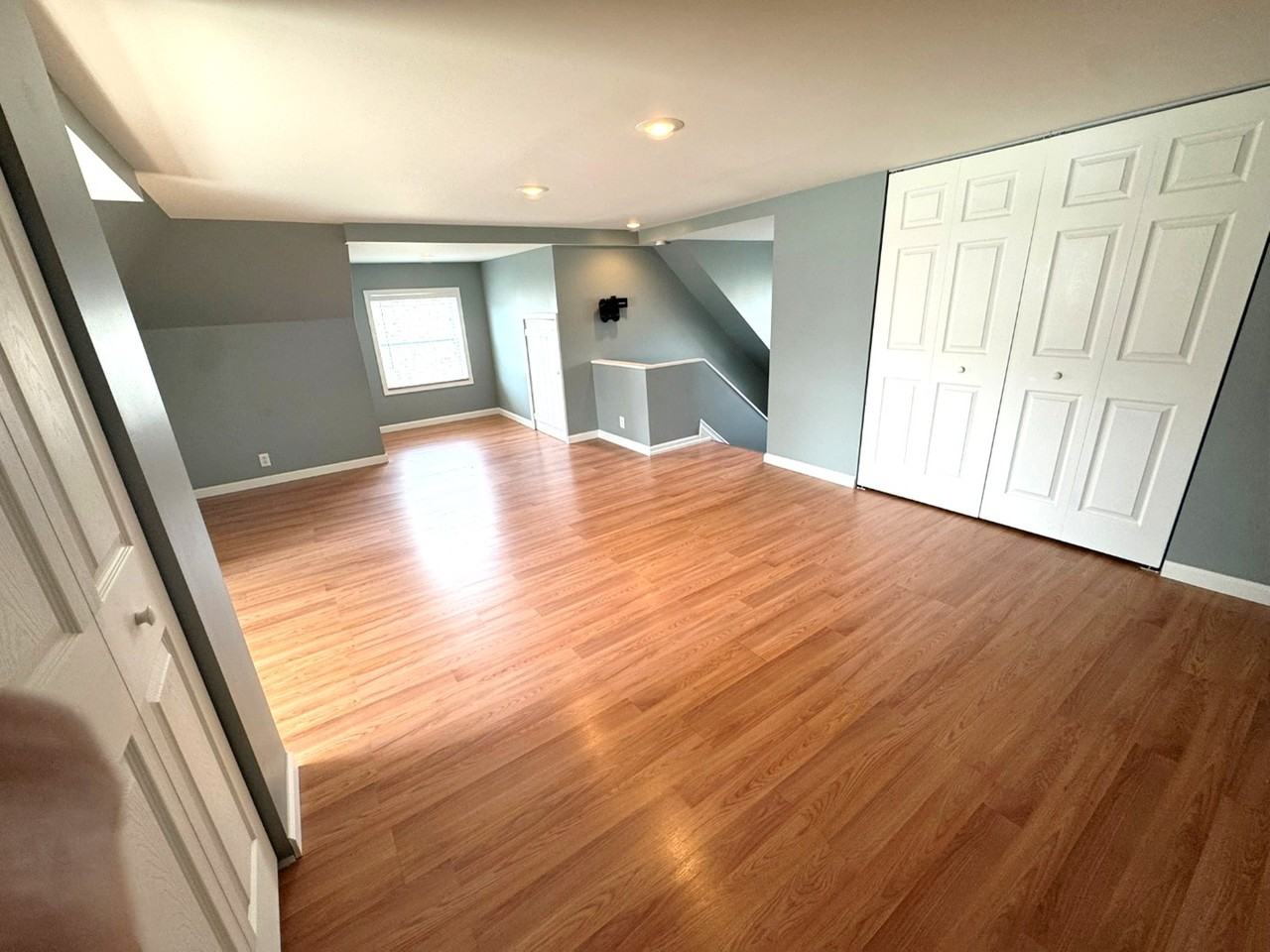 637 Spring St - Photo 3 of 12